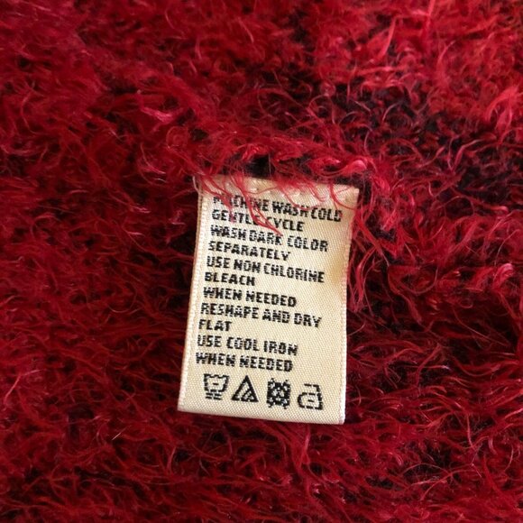 A Moon Cardigan Womens Size Large Red Black Fuzzy Open Front Pockets Sweater - Picture 7 of 7